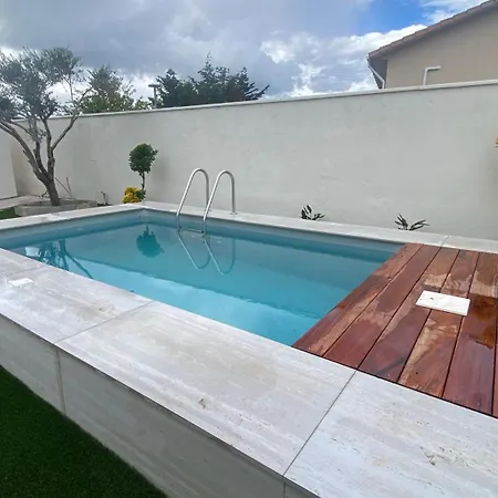 Lido De La Marana: Beachfront With Private Pool