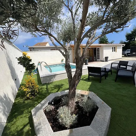 Lido De La Marana: Beachfront With Private Pool *